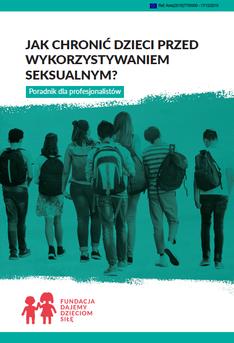 Zielono biała okładka poradnika. Na środku zielony pas jakby malowany pędzlem, a na nim odwrócone tyłem dzieci z plecakami.