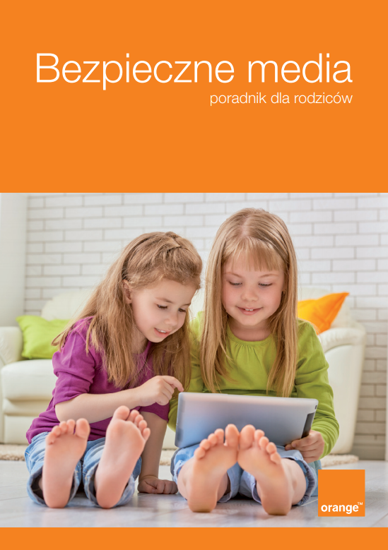 Pomarańczowa okładka. W dolnej części zdjęcie dwóch dziewczynek siedzących na podłodze. Jedna z nich trzyma tablet